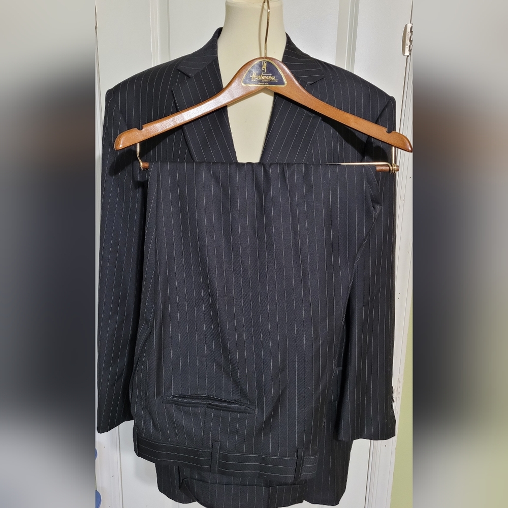 Men's 2 piece Lessona Super 120's cloth made in Italy.